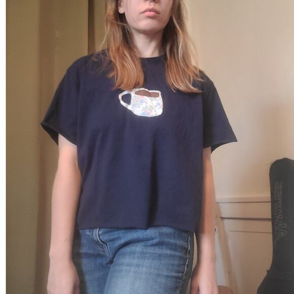 Reworked Upcycle Navy Blue Coffee Tea Applique Crop Crewneck Tee - Picture 2 of 4